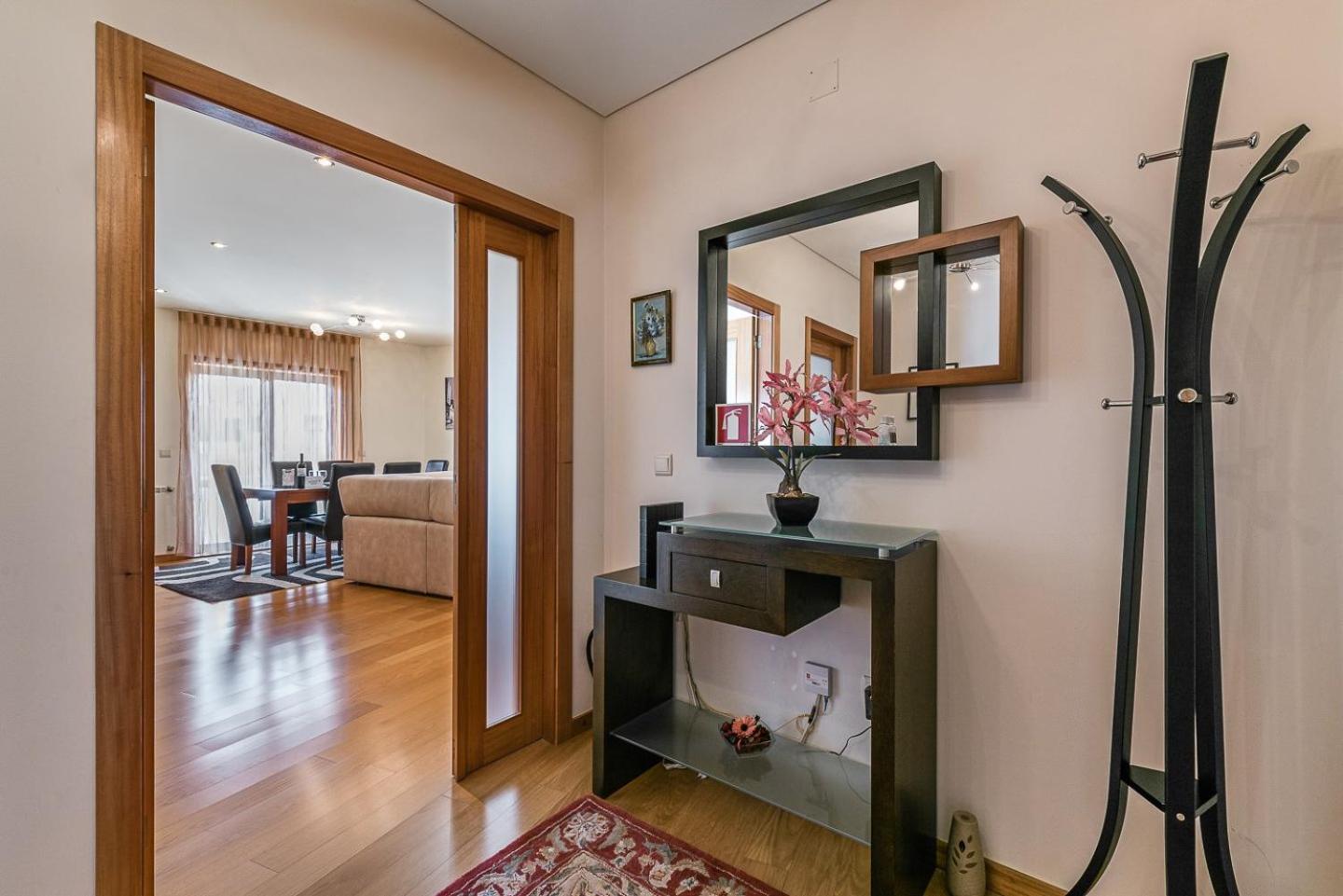 Guestready - Luxe Living By The Pool Leilighet Póvoa de Varzim Eksteriør bilde