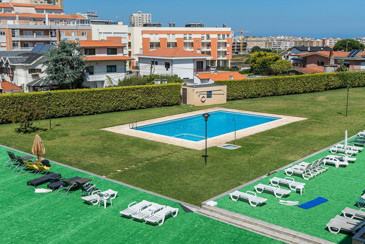 Guestready - Luxe Living By The Pool Leilighet Póvoa de Varzim Eksteriør bilde